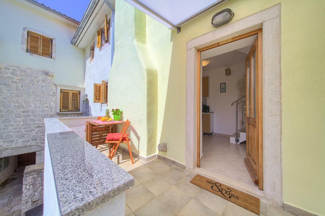 Hrast Apartment Krk Town Bagian luar foto